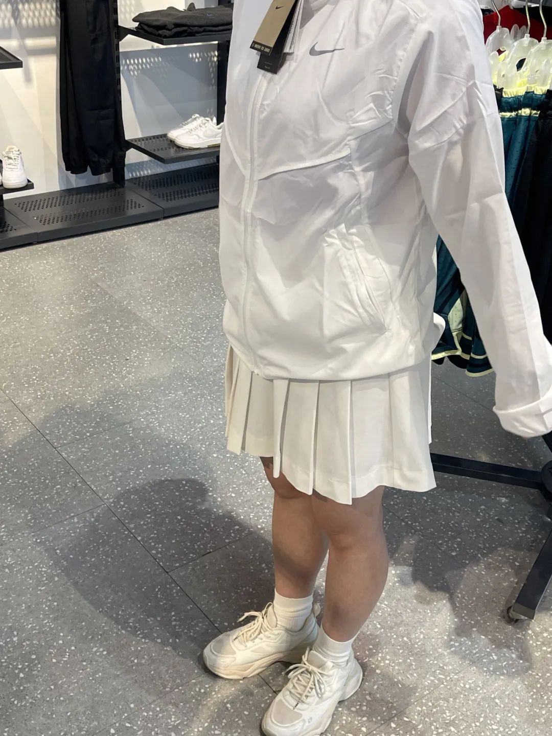 DƬ